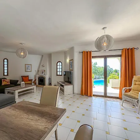 V3, Belo Horizonte Near Beach, Villa *